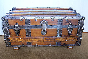 Trunk 719 front